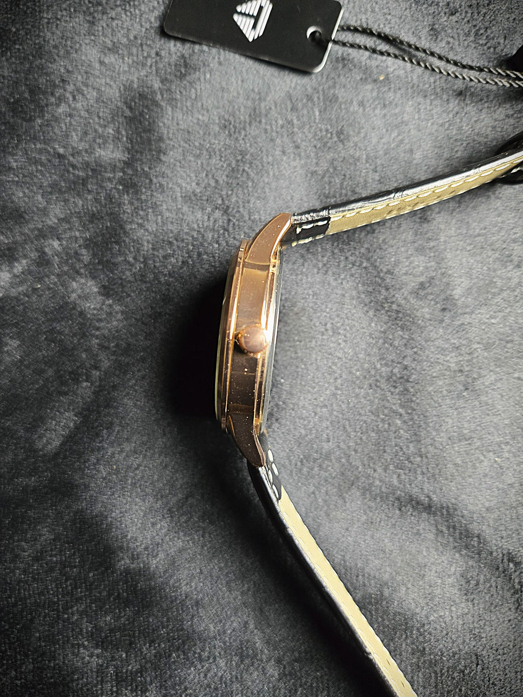 TOMI Classic Analog (Black Gradient)