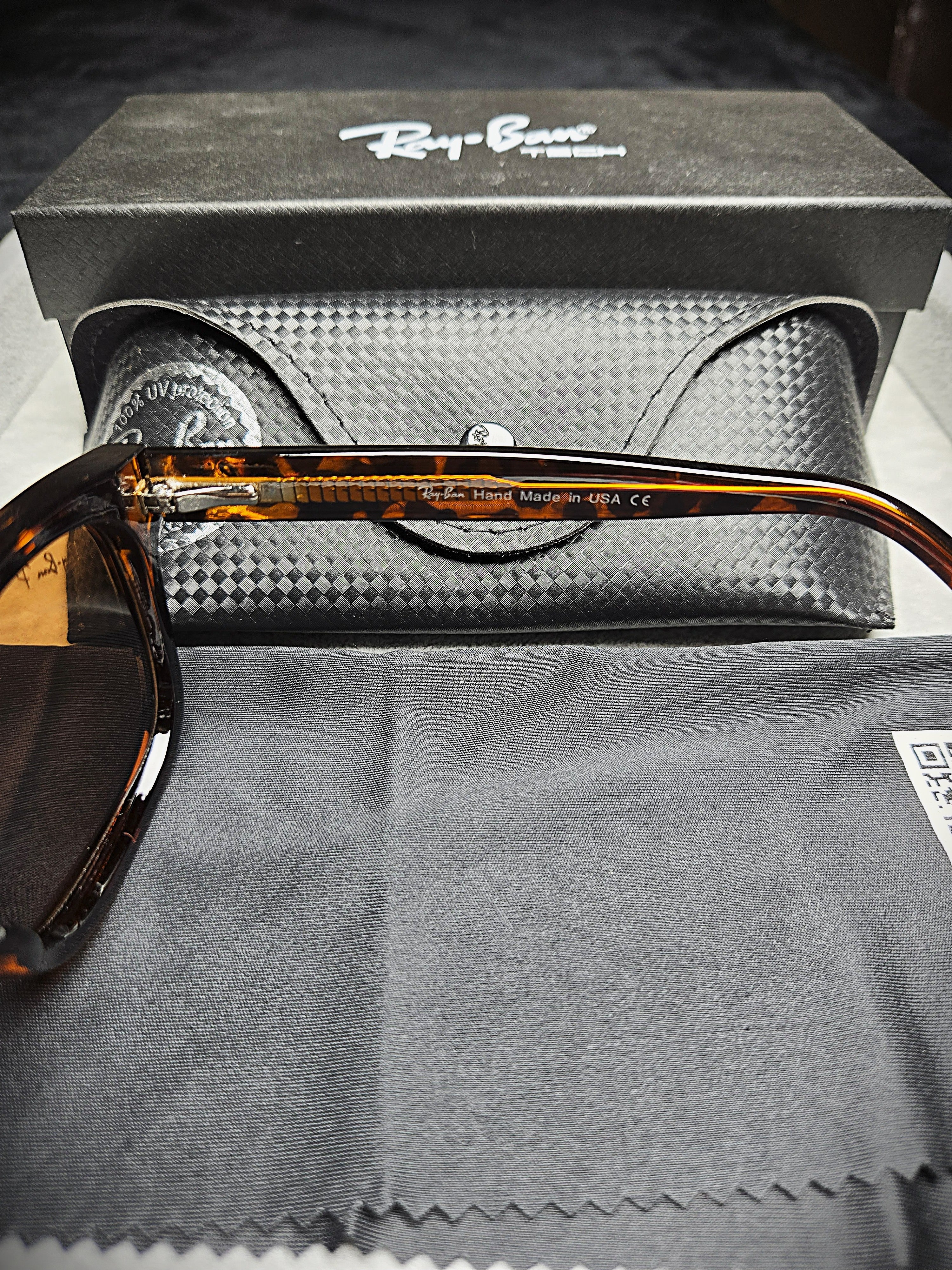 Ray-Ban Brown Lenses with Dark Brown Frame