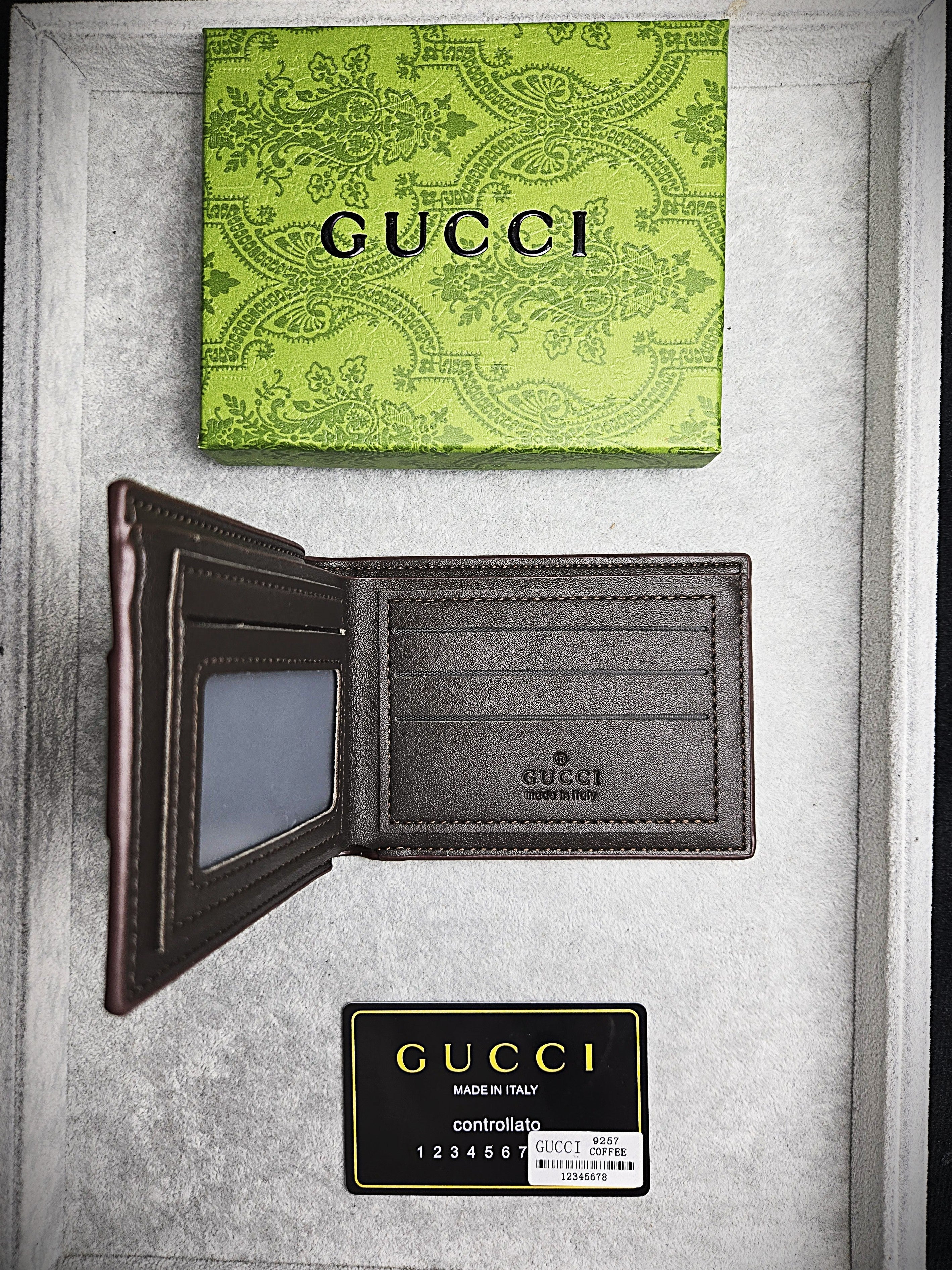 Gucci GG Supreme Wallet